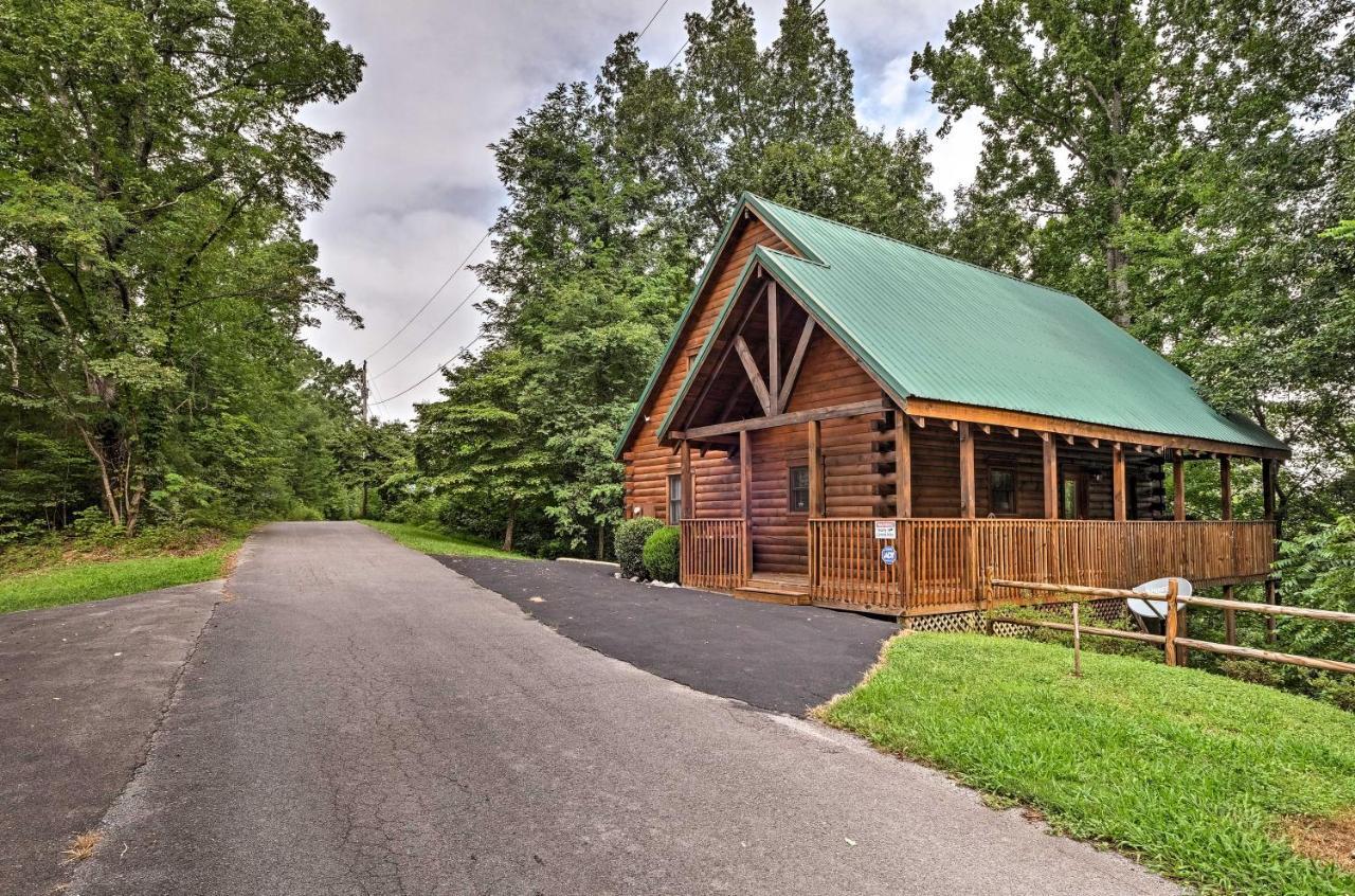 הוילה סביירוויל Pigeon Forge Cabin With Hot Tub, Grill And Pool Table! מראה חיצוני תמונה